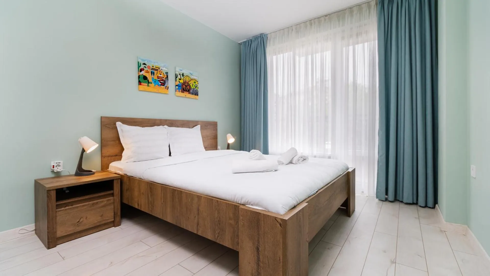 Cozy 2-Bed Apartment بلوفديف